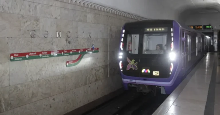 “Əhmədli” stansiyasında sərnişin qatar yoluna düşdü