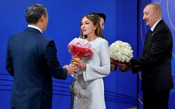 Prezidentlə xanımının mərasimdən – Fotoları