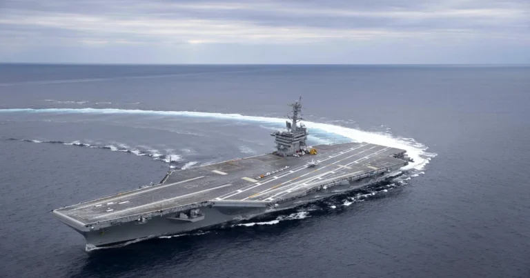 “USS Abraham Lincoln”da vəziyyət GƏRGİNDİR: CENTCOM rəhbəri gəmiyə getdi “USS Abraham Lincoln”da vəziyyət GƏRGİNDİR: CENTCOM rəhbəri gəmiyə getdi