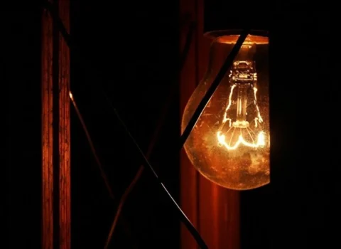 Mərkəzi Asiyanı qaranlıq bürüdü: Dörd ölkədə elektrik kəsildi