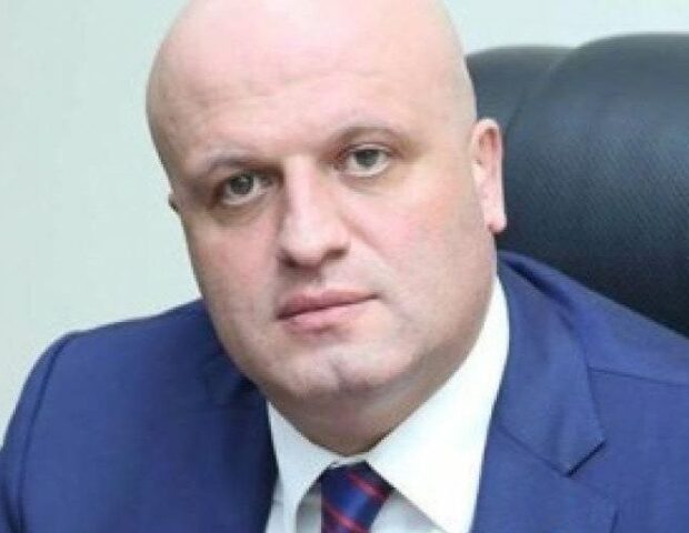 Ermənistanda keçmiş gömrük məmurunun ƏMLAKLARI müsadirə edilir – SİYAHI