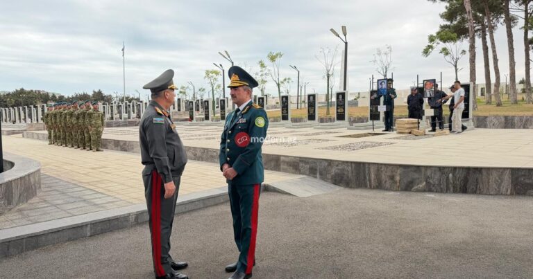 Generallar Abbasəli Novruzovun dəfn mərasimində – Foto