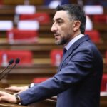 “Heç kimi rahat buraxmayacağam”: Hakim partiyanın deputatı müxalifətlə birgə işləməkdən danışdı