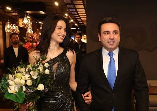 Alen Simonyanın qarşıdakı toyunun detalları açıqlandı Alen Simonyanın qarşıdakı toyunun detalları açıqlandı