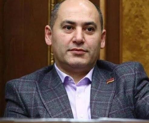 Ermənistanda keçmiş deputat Martun Qriqoryan saxlanıldı Ermənistanda keçmiş deputat Martun Qriqoryan saxlanıldı