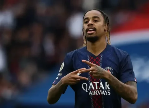 “Liverpul”dan transfer BOMBASI