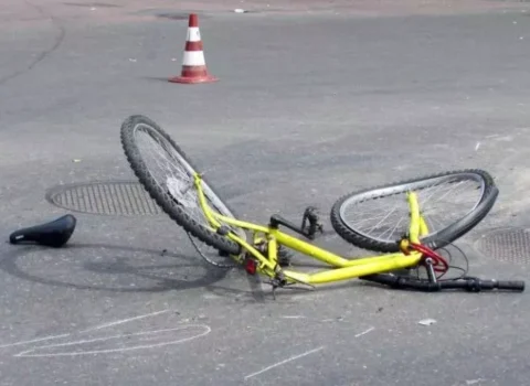 İmişlidə FACİƏ: Uşaq velosepedlə traktorun altında qalıb öldü
