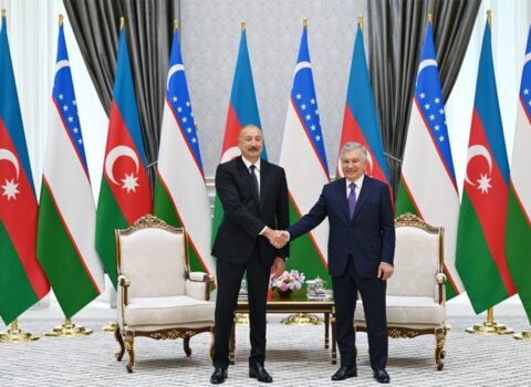 Şavkat Mirziyoyev: Azərbaycan Prezidentinin Özbəkistana hazırkı dövlət səfəri tarixi əhəmiyyət daşıyır
