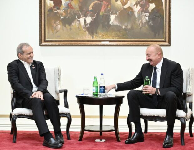 Prezident İlham Əliyev Pezeşkiana: Azərbaycan suyundan iç – VİDEO