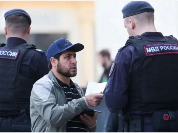 Rusiya miqrantlar üçün patentlərin avtomatik ləğvi sistemini işə saldı