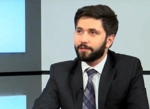 Matevosyan: “Putin Ermənistanla münasibətlərdə “qırmızı xətləri” pozmağa hazırdır?