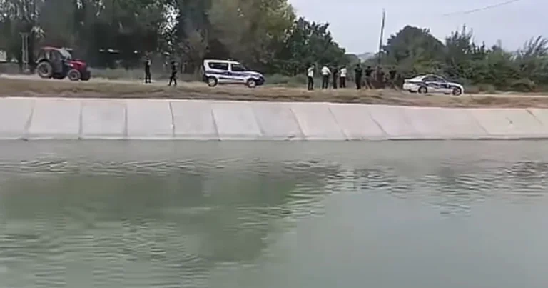 Ağdaşda VAZ su kanalına düşdü