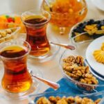 Əməkdar jurnalist Bakıda çayxanaların azalmasına ETİRAZ ETDİ