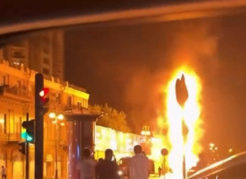 Bakıda sərnişin avtobusu yandı – Video-Yenilənib