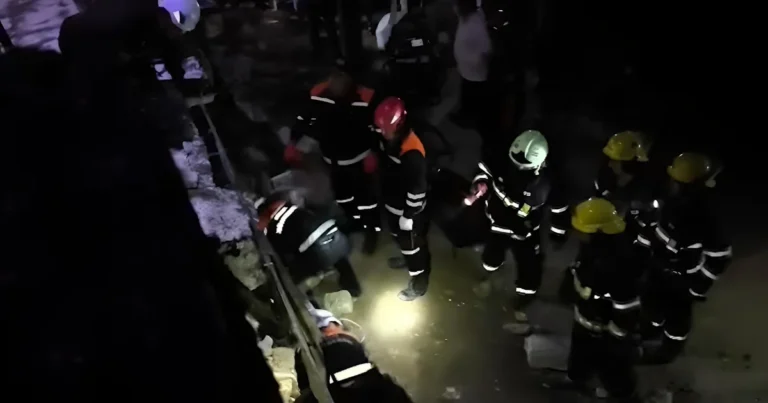 Bakıda mağazada uçqun: Qadın dağıntılar altında qaldı – Hadisə yerindən GÖRÜNTÜLƏR Bakıda mağazada uçqun: Qadın dağıntılar altında qaldı – Hadisə yerindən GÖRÜNTÜLƏR