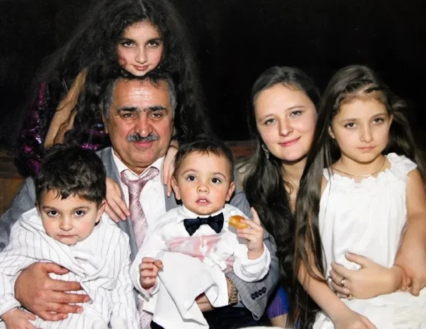 Dağıstanın keçmiş vitse-premyerinin dul arvadı bıçaqlanaraq öldürüldü