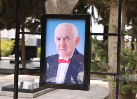 Xalq artisti Tofiq Bakıxanov dəfn olundu