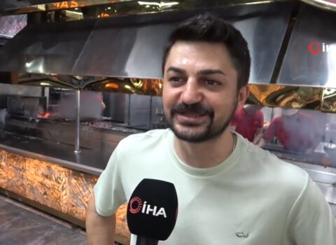 Ruben Rubinyanı Adanada kabab yeməyə dəvət etdi – VİDEO