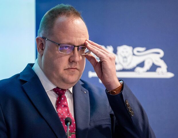 Estoniya kəşfiyyatının rəhbəri: “Rusiyada inqilab bir gecədə baş verə bilər”
