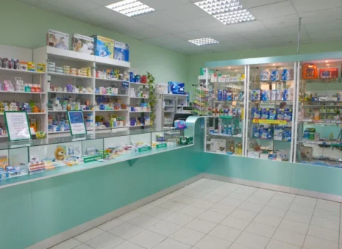 Bakıda 58 yaşlı kişi aptekdə öldü