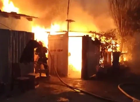 Bakıda yanğın: 36 yaşlı kişinin meyiti aşkarlandı – VİDEO