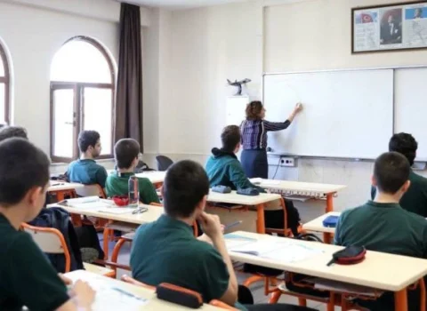 İstanbuldakı erməni məktəblərində Ermənistan vətəndaşı olan uşaqların təhsil almasına qadağa qoyulacaq?