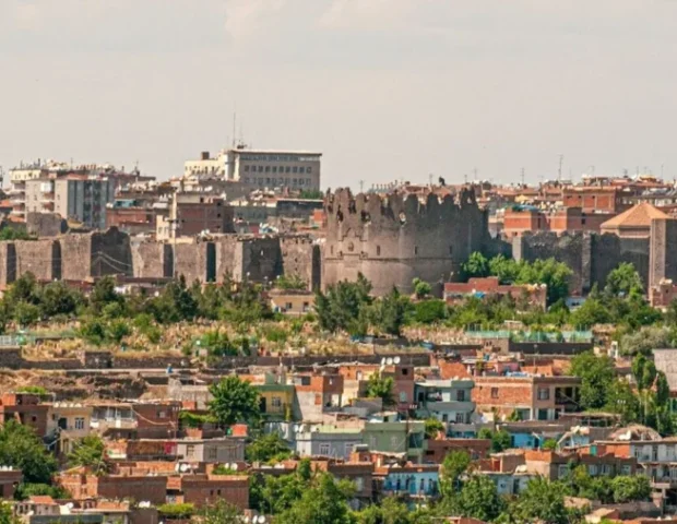 Türkiyə icazə vermədi, kürdlər məşhur erməni üçün hərəkətə keçdi – FOTO