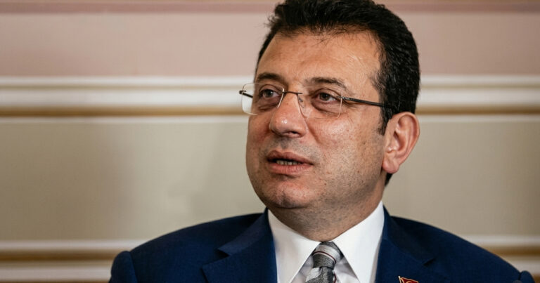 Əkrəm İmamoğlu CHP-dən istefa verdi Əkrəm İmamoğlu CHP-dən istefa verdi