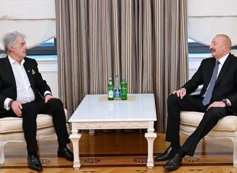 İlham Əliyev Yuşenko ilə görüşdü
