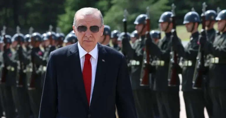 Türkiyə iki ölkə ilə hərbi gücünü birləşdirir – Ərdoğan imzalayır Türkiyə iki ölkə ilə hərbi gücünü birləşdirir – Ərdoğan imzalayır