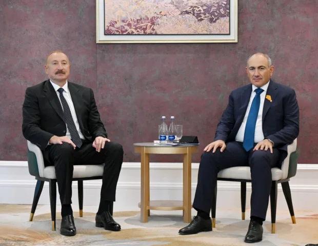 İlham Əliyevlə Paşinyan arasında görüş keçirilir