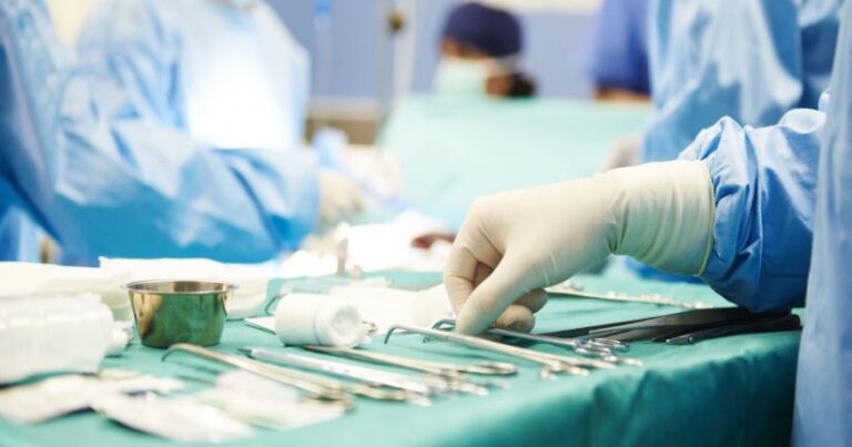 Plastik cərrahların sayı 46 nəfər oldu
