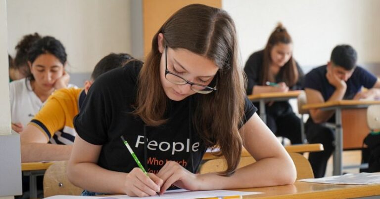 Doqquzillik təhsil bazasında kolleclərə nə qədər plan yeri ayrılıb?