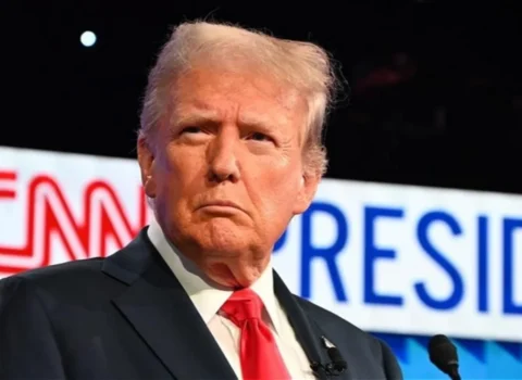 Tramp CNN telekanalını kəskin tənqid edib