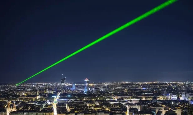 ABŞ dronlara qarşı 400 milyonluq lazer sistemləri alır
