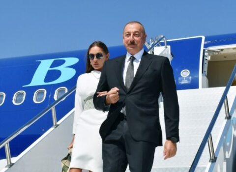 İlham Əliyev və birinci xanım Mehriban Əliyeva Buxaraya gəliblər