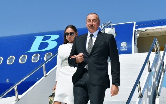 İlham Əliyev və birinci xanım Mehriban Əliyeva Buxaraya gəliblər