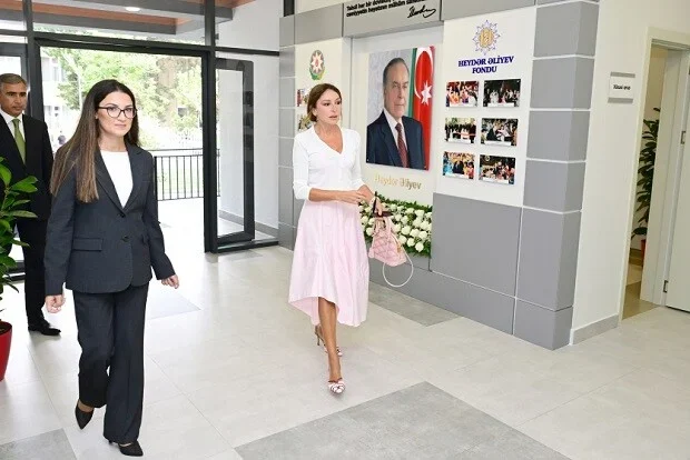 Mehriban Əliyeva körpələr evi-uşaq bağçasının açılışında – Foto