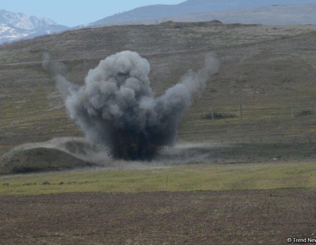 Xocavənddə buldozer minaya düşüb, xəsarət alanlar var