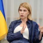 Üç gün öncə səfir idi, indi həbsə göndərilir