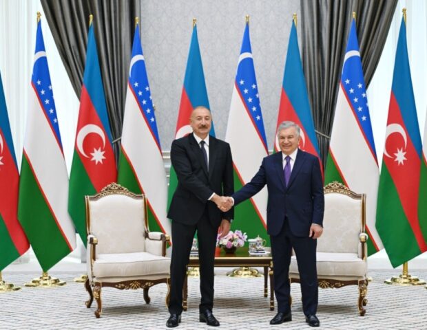 Prezidentin səfəri Özbəkistan mediasının gündəmi oldu