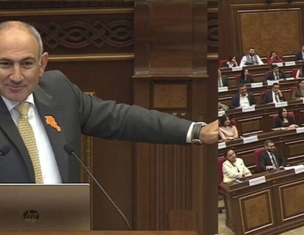 Paşinyan bunu deyəndə deputatlar masanı döyməyə başladılar