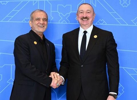 İlham Əliyev Pezeşkiana təşəkkür etdi