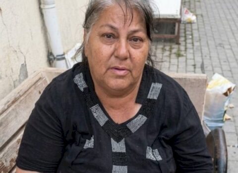 Bakıda küçələrdə gecələyən qadınla bağlı ŞOK FAKT: 3 övladı varmış, amma…