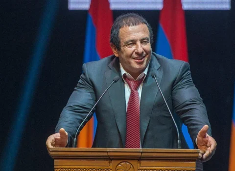 Həbsdə olan Qagik Çarukyan: Ermənistan niyə yalnız diasporun yardımına ehtiyac duymalıdır?