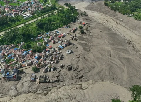 Nepalda daşqın qurbanlarının sayı 390 nəfərə çatdı