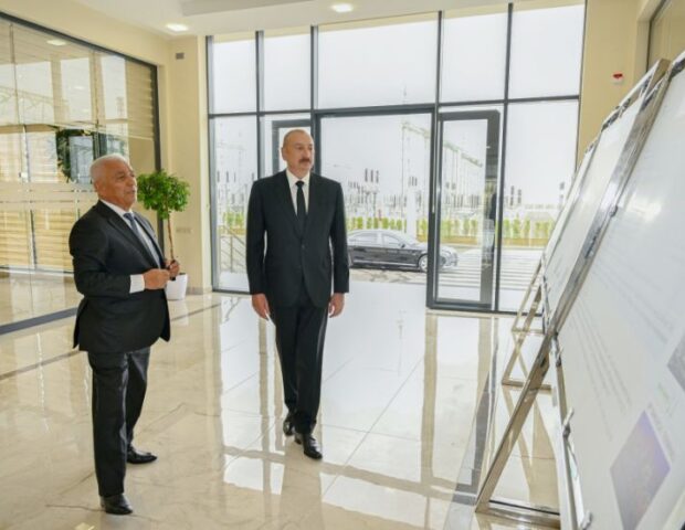 İlham Əliyev “Yeni Səngəçal” yarımstansiyasının açılışında…
