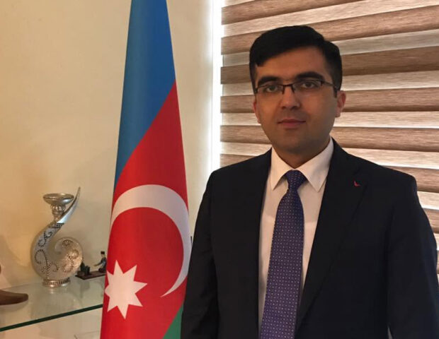 Dalaşanları ayırarkən öldürülən Azər vəkilin qardaşı imiş – FOTO