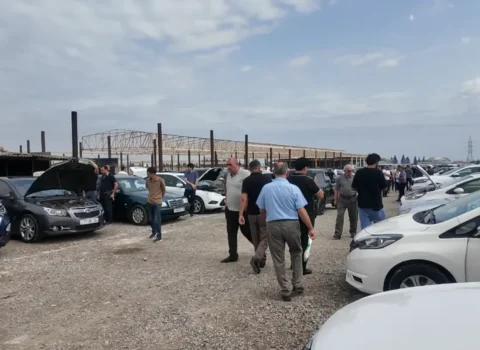 Bölgələrdəki maşın bazarlarında vəziyyət necədir? – VİDEO