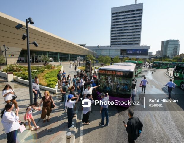 Xətlərin ayrılmasından sonra “28 May”ın qarşısında son vəziyyət – FOTOREPORTAJ